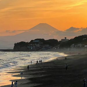 一个人看小丸子