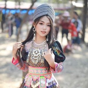 Koj Thiab Kuv Xub Lub Ntiajteb (DJ版)