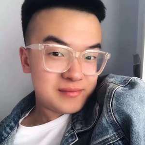 快乐的踩踏青春