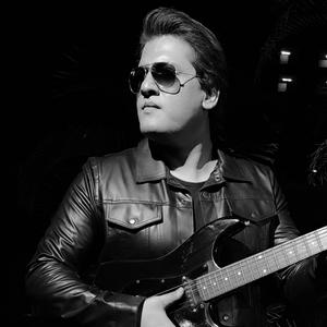 Teri Yaadein Mulakatein ' Parwan Khan' Official