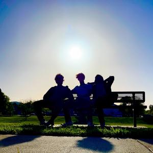 Love Triangle (feat. Sssaunder & Royal Rainbow)