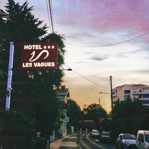 En partant, les vagues