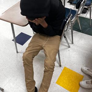 Pretty girls in disguise (feat. Freetraa)