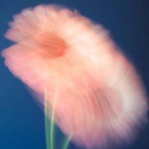 Something That Is Blue 伴奏