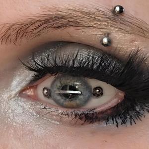 Eye Piercing (feat. ВЛАЖНОСТЬ)