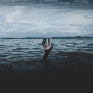 Sebelum Jasad Tertutup Tanah