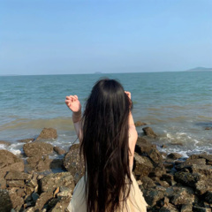 香雾空蒙月专廊