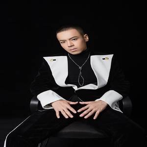 好爸爸好妈妈带上乖娃娃 (DJ版)