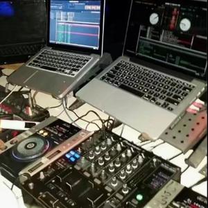 岑溪DJ小梁-全英文Funky为归义沙周定制2023梦财富思金钱顺利串烧