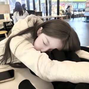 我始终记得见你的第一面