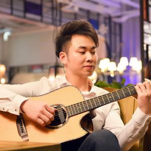 《爱是一种默默感动》