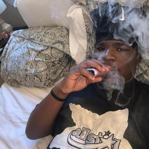 Turn me up (feat. GbodygSix)