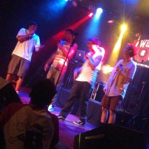 Bitch Niggas (feat. Tenj & JayR Gidum)