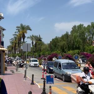 Kusadasi Traffic (feat. Sounds of Mother Earth)