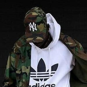 Sitaki (feat. Snazzy & Bebzee)