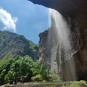 瀑布（cover：梁博）