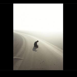 찰나의 옷자락 (The Hem of a Moment)