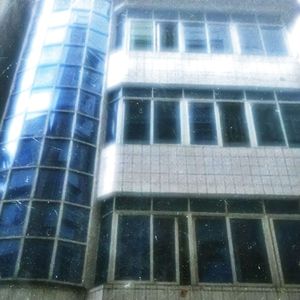 蓝色玻璃窗(intro)