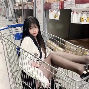 一吻之间