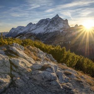 一叶知秋（放松钢琴曲）