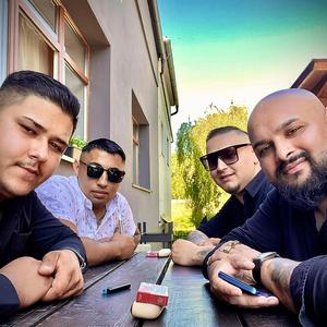 Night Band - Čokoládová