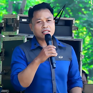 ຝາກຮັກສາວຜັກອີ່ຕູ່ (ฝากรักสาวผักอี่ตู่)