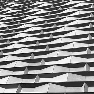 我起什么名字你也不会听的听了也不会评论评论也不会关注对吧所以我随便起了个名字你也就随便听了听一首歌