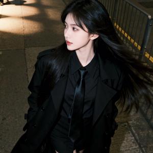 月光缠绵躲在心里面