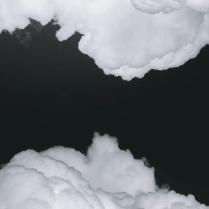 虚拟（你是我未曾拥有无法捕捉的亲昵）