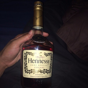 Hennything