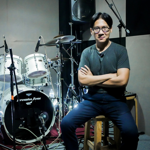 Hand'S Up (Live At Percussion House)