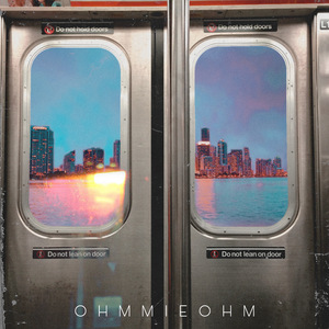 รอรถไฟที่ป้ายรถเมล์