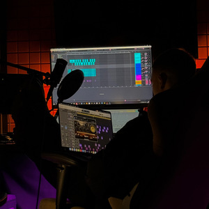 ПОТЕРЯЛСЯ В ГОЛОВЕ