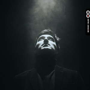 Сквозь тусклое окно