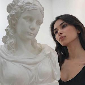 我有心结在心中，走不出也打不开。