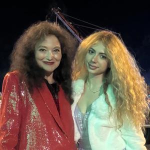 Jobb ez igy nekem (feat. Opitz Barbara)