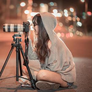 夜里微亮