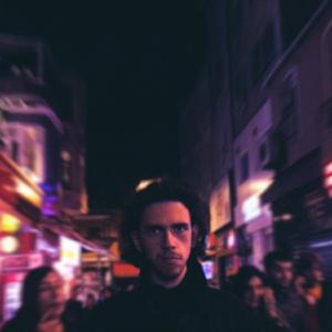 Alnımda Radikal Yazıyor