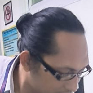 Indah, kisahmu tak terlihat indah