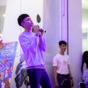 បែកគ្នា (Break Up)
