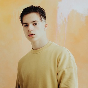 Малиновые губы