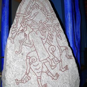 The emperor Pachacútec worshiping Inti in the temple Coricancha