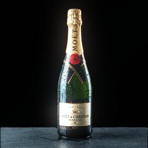 MOET (feat. THE REAL 21)