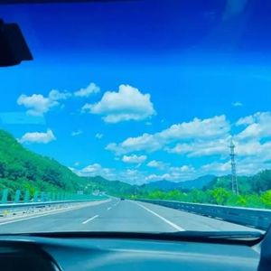 《副驾座的银河系》阿念