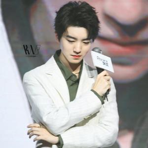 甜品颂·吃货星球主题曲（翻自 기니비니 (Ginibini)）