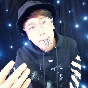 静sir-骑上我心爱的小摩托