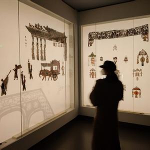 在松手跟不松手之间