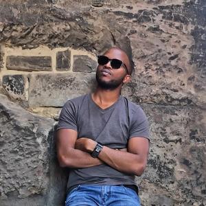 Icumbi (feat. Mae Kizito & Jules Sentore)