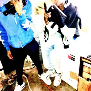 Striker 4s (feat. 1tap)