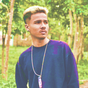 ស្រឡាញ់ស្រីចេះផឹកស្រា